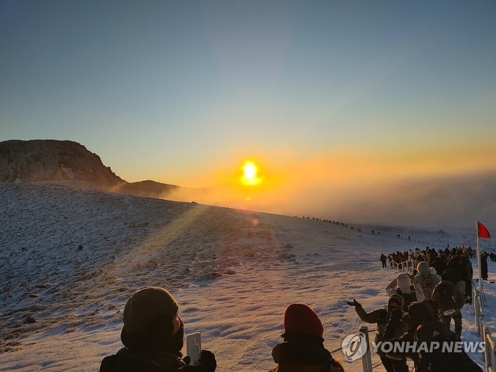 한라산 탐방객 지난해 92만3천여명